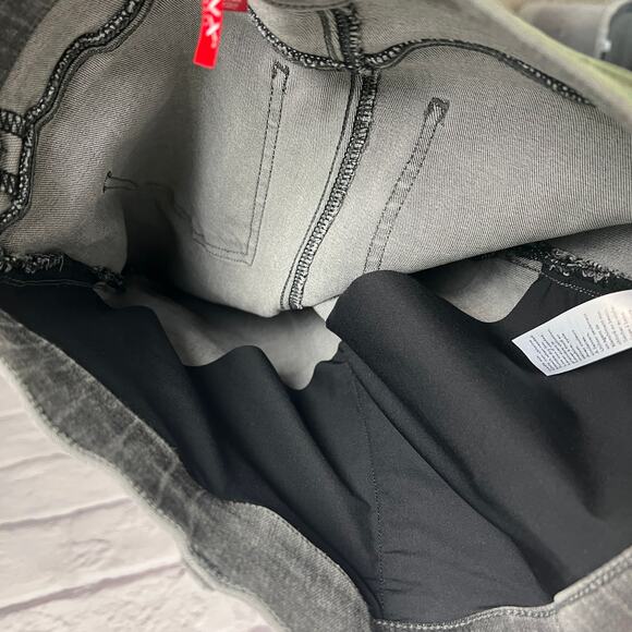 SPANX Women’s M Gray Distressed Raw Hem Pull-On Skinny Jeans Shaping Panel - Picture 4 of 12